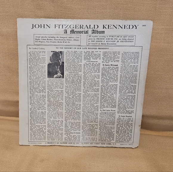 🍓🍄Vintage JFK Kennedy Presidential Speeches on Vinyl Record Album🍄🍓 - Picture 2 of 4